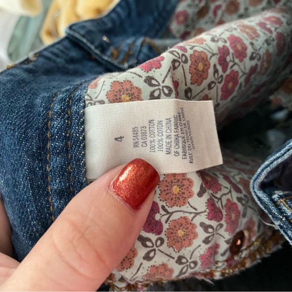 Anerican Eagle Jean Shorts with heart stitching. - Picture 2 of 3